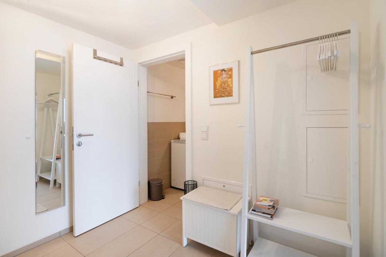Quiet And Cozy Apartment Next To Mariahilfer Strasse And Naschmarkt With Ac, Minimum 30 Nights Viena Exterior foto